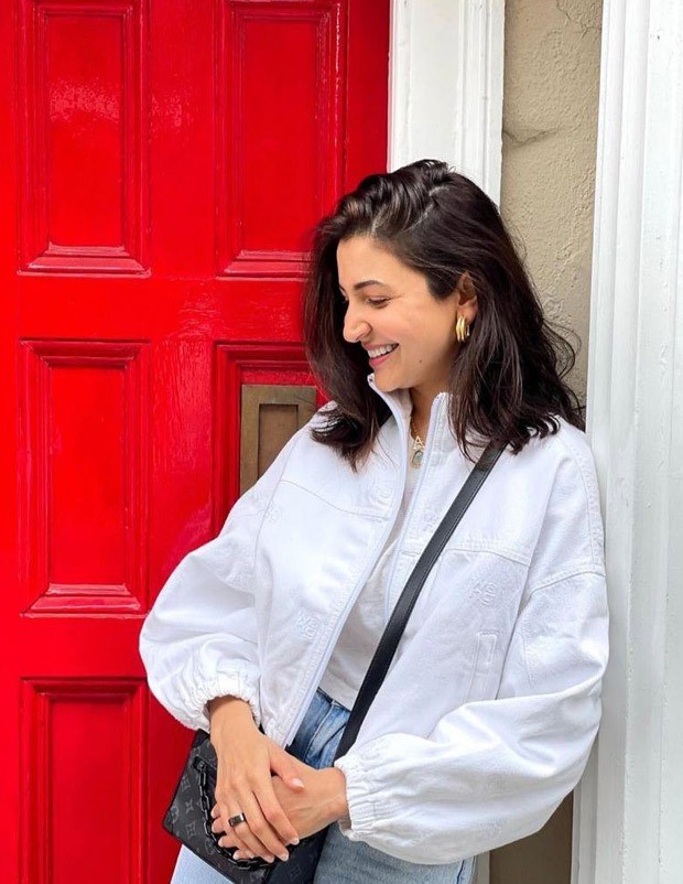 Anushka Sharma enjoys the English summer in glowing casual outfit and a Louis Vuitton bag worth Rs. 2.38 lakh