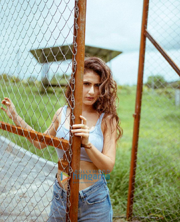 fatima sana shaikh 1 9