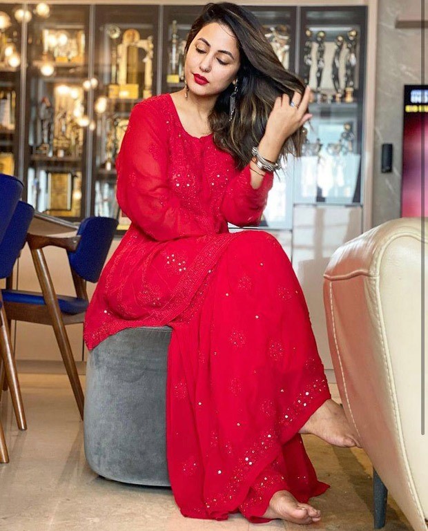 Hina Khan celebrates Eid in fiery red chikankari gharara worth Rs. 6000