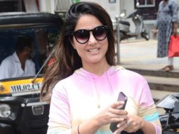 Hina Khan spotted at crystal point mall in Andheri