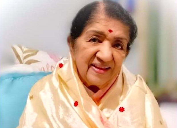 I once sang a duet with Hrithik Roshan's grandmother, Lataji on her close relationship with the Roshans