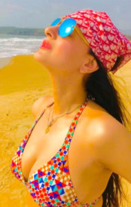 190px x 300px - Kaho Naa Pyaar Hai actress Ameesha Patel has stopped getting old; her  bikini pictures are the proof : Bollywood News - Bollywood Hungama