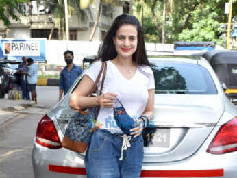 Photos: Ameesha Patel snapped in Juhu