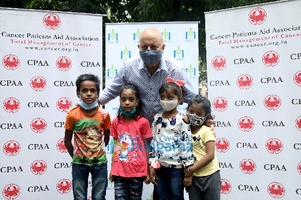 Photos: Anupam Kher distributes ration to CPAA cancer patients through his Foundation