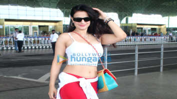 Photos: Arjun Kapoor, Ameesha Patel, Rakul Preet Singh and others snapped at the airport