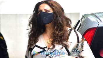 Photos: Bipasha Basu spotted in Bandra