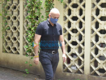 Photos: Celebs arrives at Dilip Kumar's residence to pay their last respects
