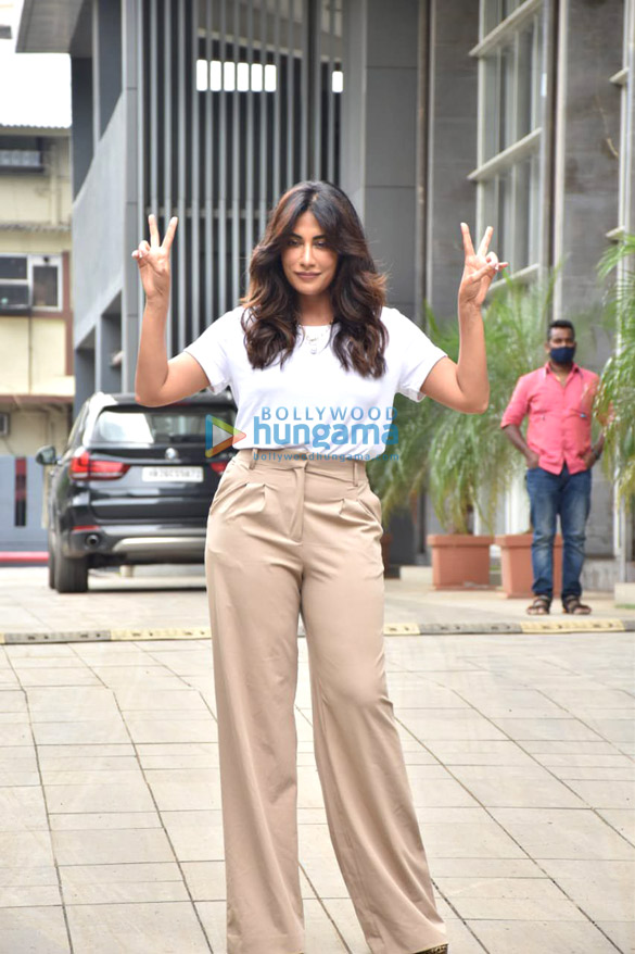 photos chitrangda singh snapped in andheri 4