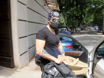 Photos: Emraan Hashmi spotted at the gym