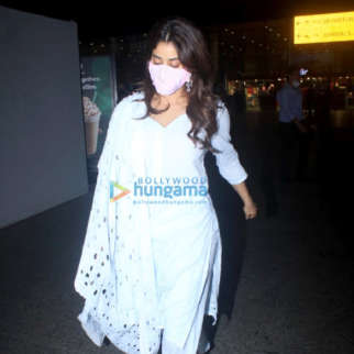 Photos: Janhvi Kapoor snapped at the airport