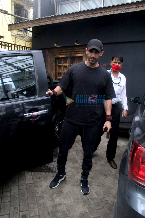 photos john abraham and genelia dsouza spotted at the gym 3