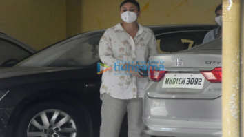 Photos: Kareena Kapoor Khan and Taimur Ali Khan spotted in Bandra