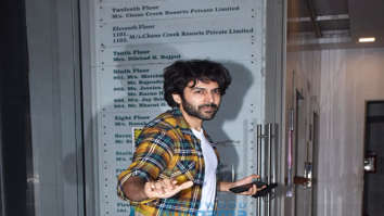 Photos: Kartik Aaryan snapped in Andheri