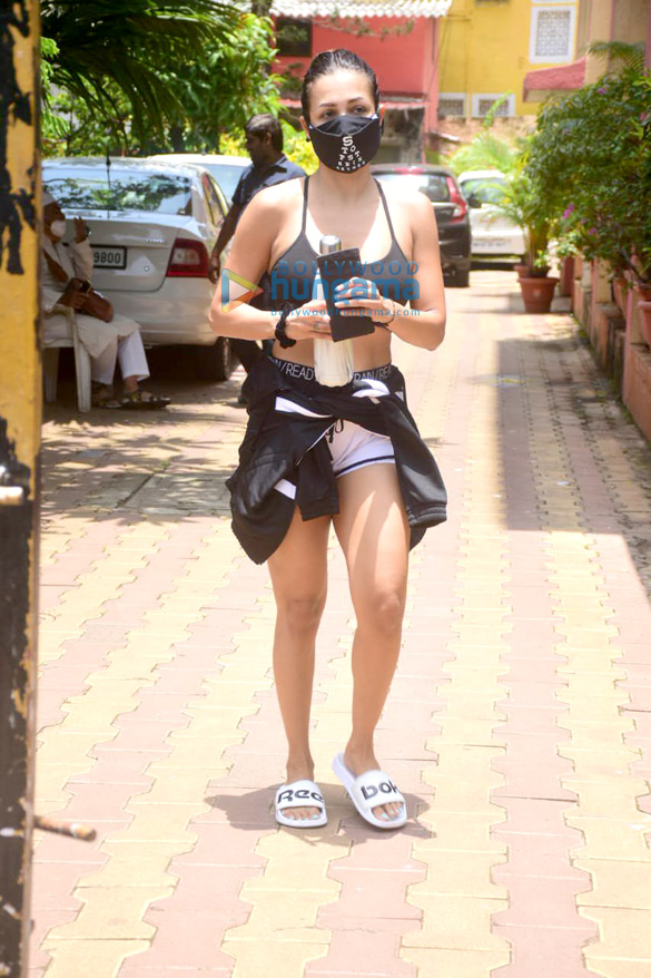 photos malaika arora spotted at diva yoga studio 3 13