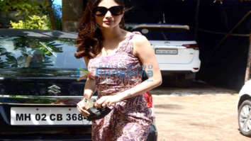 Photos: Mouni Roy snapped at Intercut Entertainment in Andheri