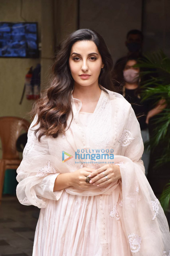photos nora fatehi will be spotted in andheri 2