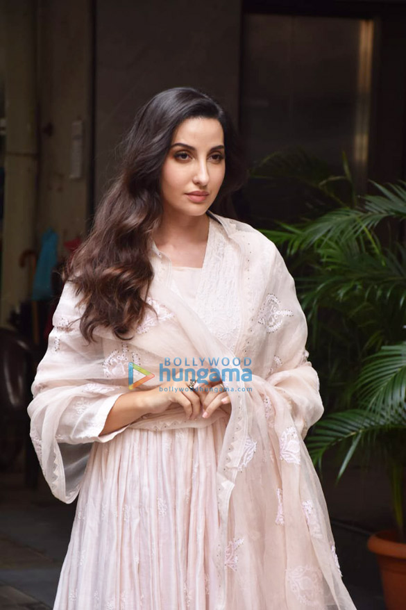 photos nora fatehi will be spotted in andheri 3