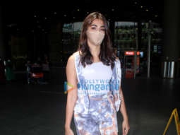 Photos: Pooja Hegde, Tamannaah Bhatia, Gauahar Khan and others snapped at the airport