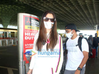 Photos: Raai Laxmi, Sonnalli Seygall, Govinda with his wife snapped at the airport