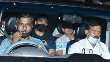 Photos: Raj Kundra spotted leaving his house in Juhu