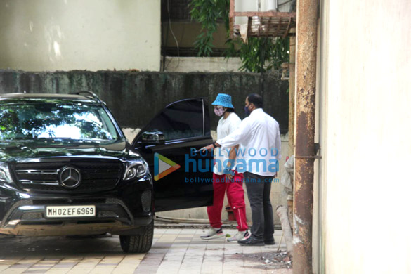 photos ranveer singh spotted outside a dance class in bandra 2