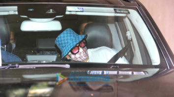 Photos: Ranveer Singh spotted outside a dance class in Bandra