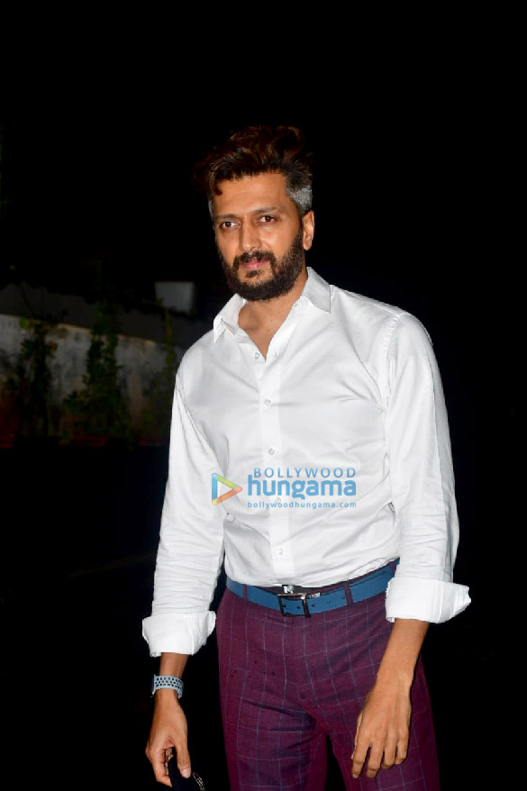 photos saqib saleem and riteish deshmukh spotted at rsvp office in santacruz 6