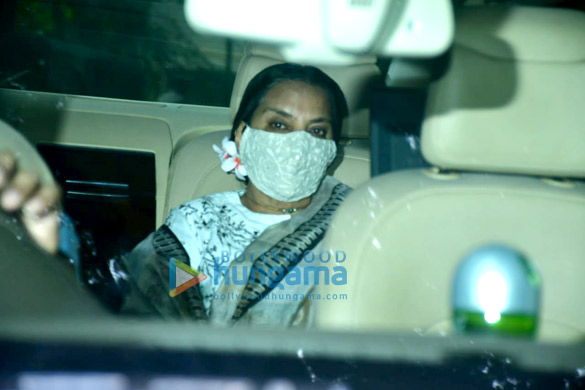 photos shabana azmi arrive at dilip kumars residence to pay their last respects 1