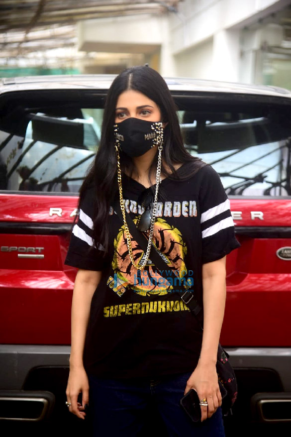 photos shruti haasan snapped at sunny super sound in juhu 2