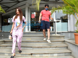 Photos: Urvashi Rautela and Tusshar Kapoor snapped at Juhu