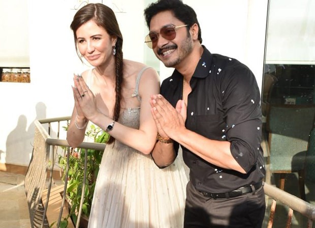 Shreyas Talpade and Giorgia Andriani kick off the shoot for Welcome To Bajrangpur