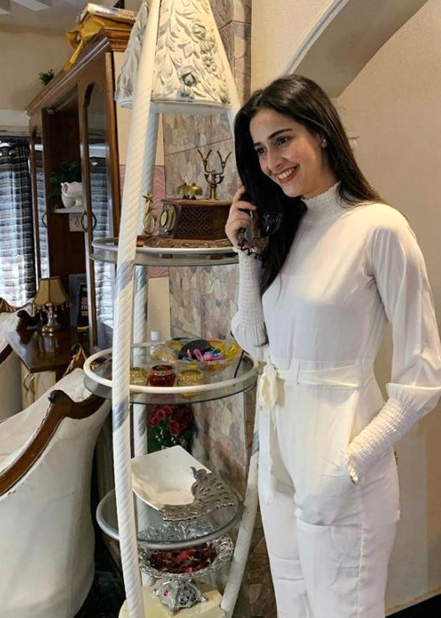 Take style cues on how to style your whites from Raksha Bandhan actress Sadia Khateeb