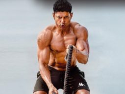 Toofaan: Title Track | Farhan Akhtar, Mrunal Thakur
