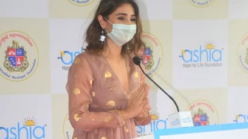 Dhvani Bhanushali along wih other dignitaries inaugurates a free-of-cast 140-bed Covid care Isolation centre in Mumbai