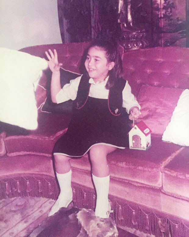 With a throwback picture, Karisma Kapoor recalls lugging her ‘home ...