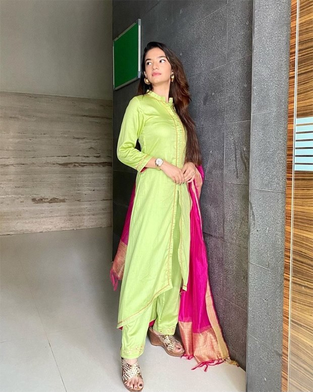 620px x 775px - Anushka Sen looks beautiful in pastel green & pink gota patti suit for her  Rakhi celebration : Bollywood News - Bollywood Hungama