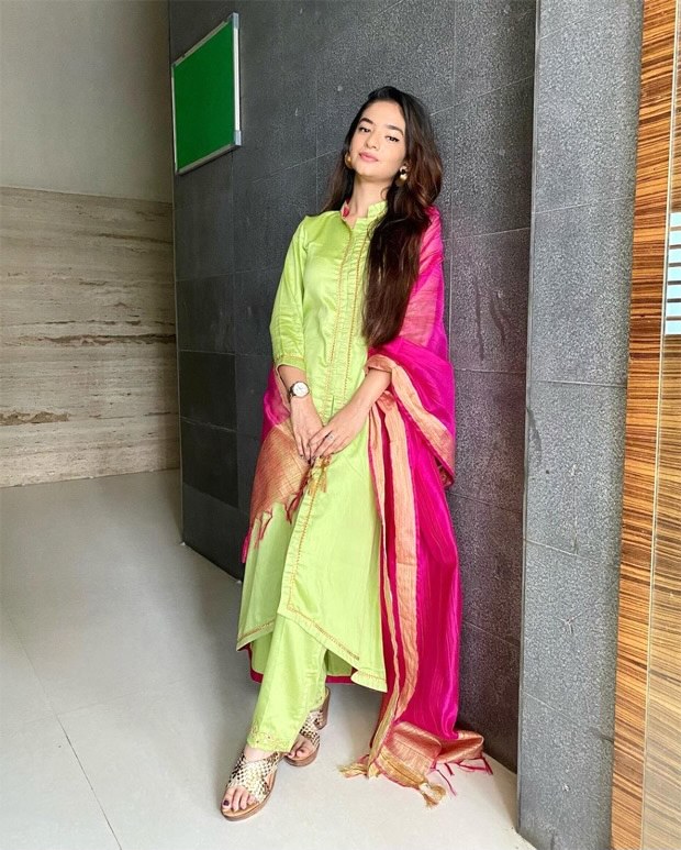 Anushka Sen looks beautiful in pastel green & pink gota patti suit for her Rakhi celebration
