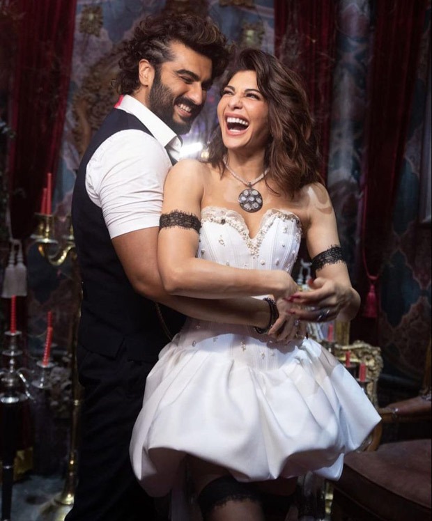 Arjun Kapoor and Jacqueline Fernandez are all smiles in Expectation vs Reality photos for Bhoot Police Arjun Kapoor and Jacqueline Fernandez are all smiles in Expectation vs Reality photos for Bhoot Police