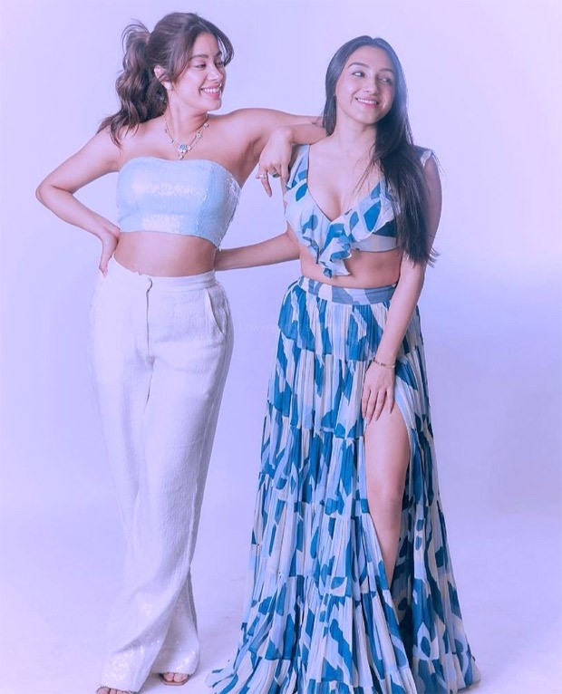 Best friends Janhvi Kapoor and Tanisha Santoshi look sparkling in blue