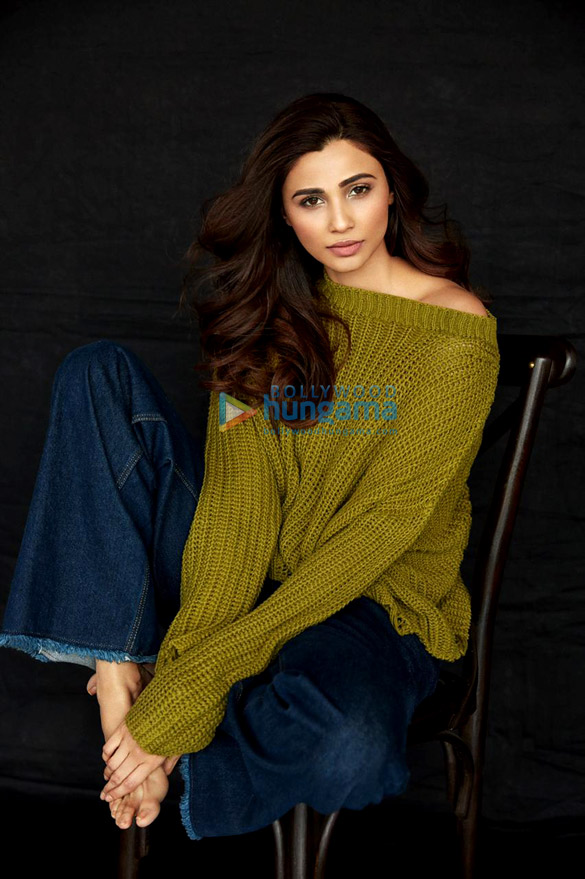 daisy shah 8 3