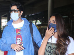 Kiara Advani & Sidharth Malhotra spotted at Airport