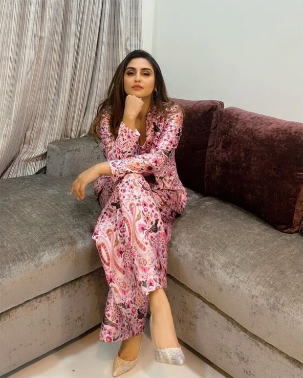 Krystle D'Souza is a boss babe in pink pantsuit for Chehre promotions