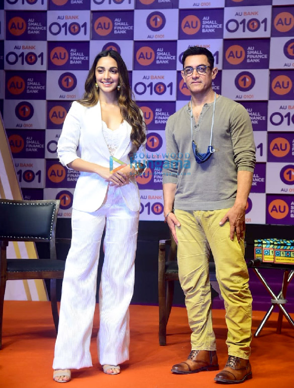 photos aamir khan and kiara advani snapped at au small finance bank event at grand hyatt mumbai 3