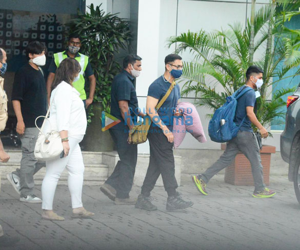 photos aamir khan snapped at kalina airport 1