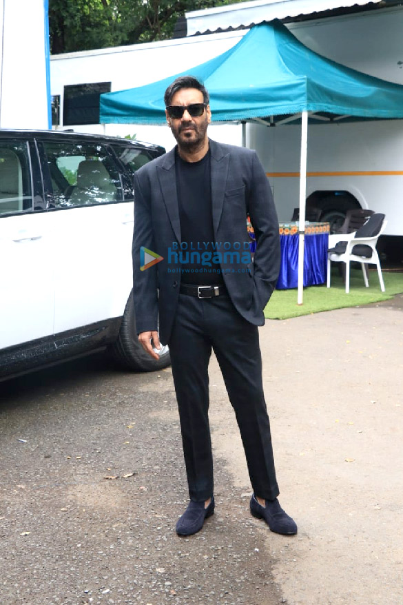 photos ajay devgn sharad kelkar ammy virk and nora fatehi snapped on sets of the kapil sharma show promoting their film bhuj the pride of india 2