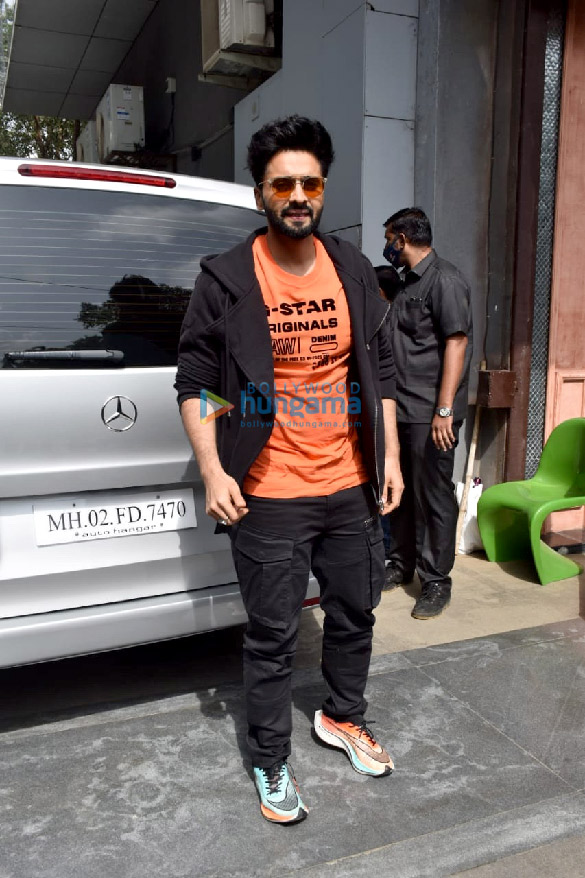 photos akshay kumar and jackky bhagnani snapped during bellbottom promotions 2