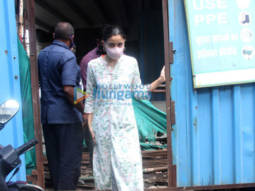 Photos: Alia Bhatt and Neetu Singh snapped at Krishna Raj’s bungalow