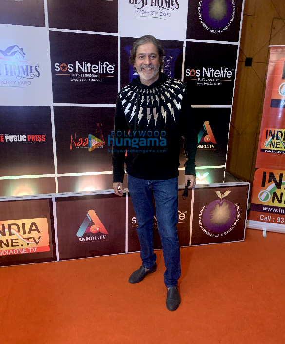 photos chunkey pandey bhagyashree and niharika raizada snapped at an award function 8