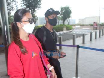 Photos: Jacqueline Fernandez, Mrunal Thakur, Kriti Kharbanda and Pulkit Samrat snapped at the airport