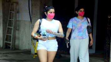 Photos: Janhvi Kapoor, Khushi Kapoor, Sara Ali Khan and Pooja Hegde spotted at Pilates class